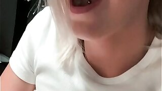 Omg so risky! Tight pussy fingered to orgasm in the public car park