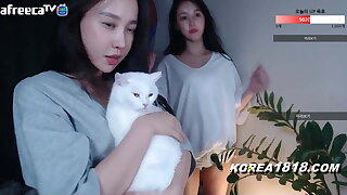 Sexy Korean Nipslip at 5:02 !